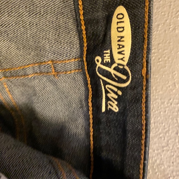 Old Navy Flirt Jeans - Picture 2 of 5